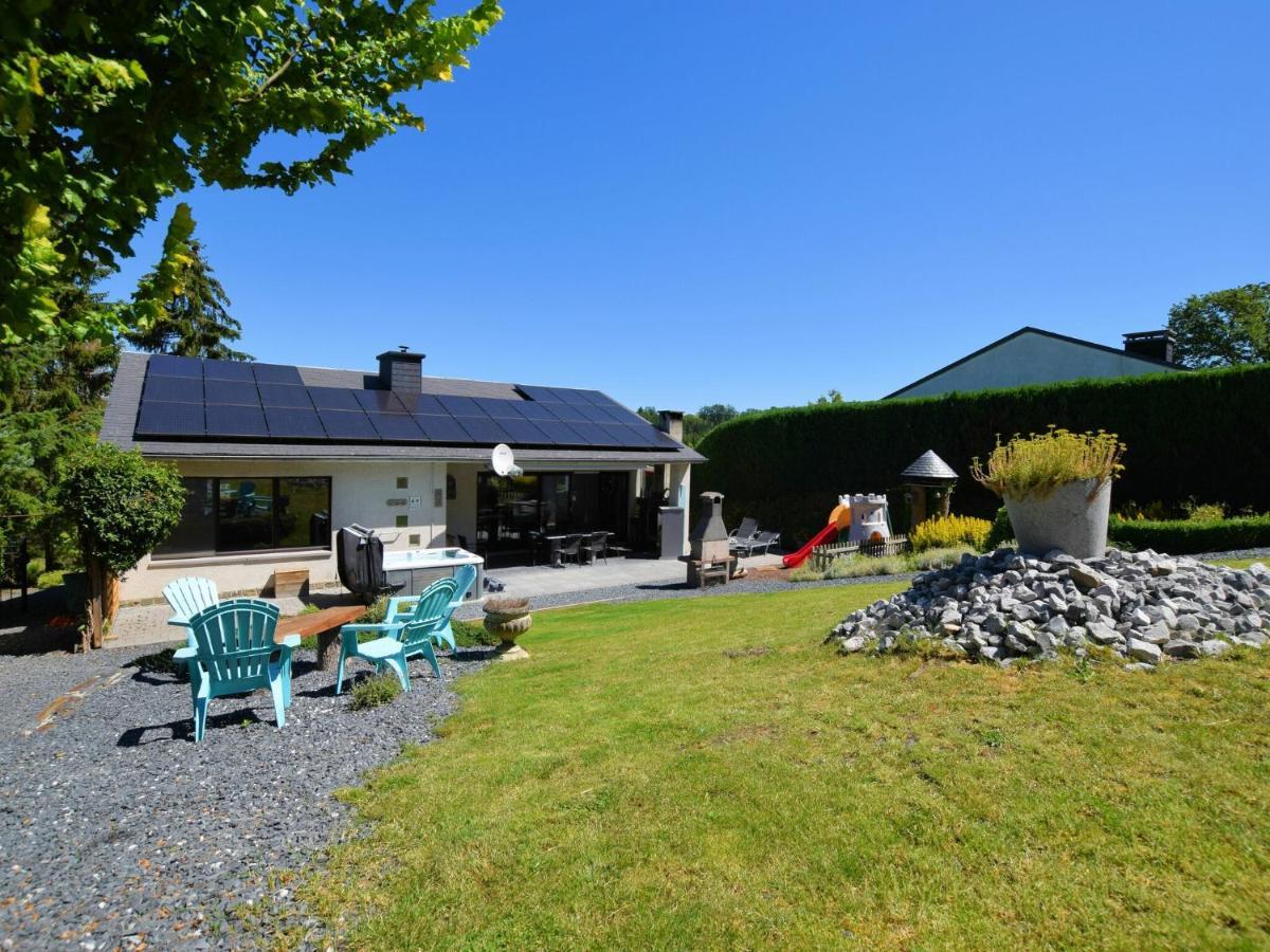 Luxurious Holiday Home With Jacuzzi Filly Exterior photo